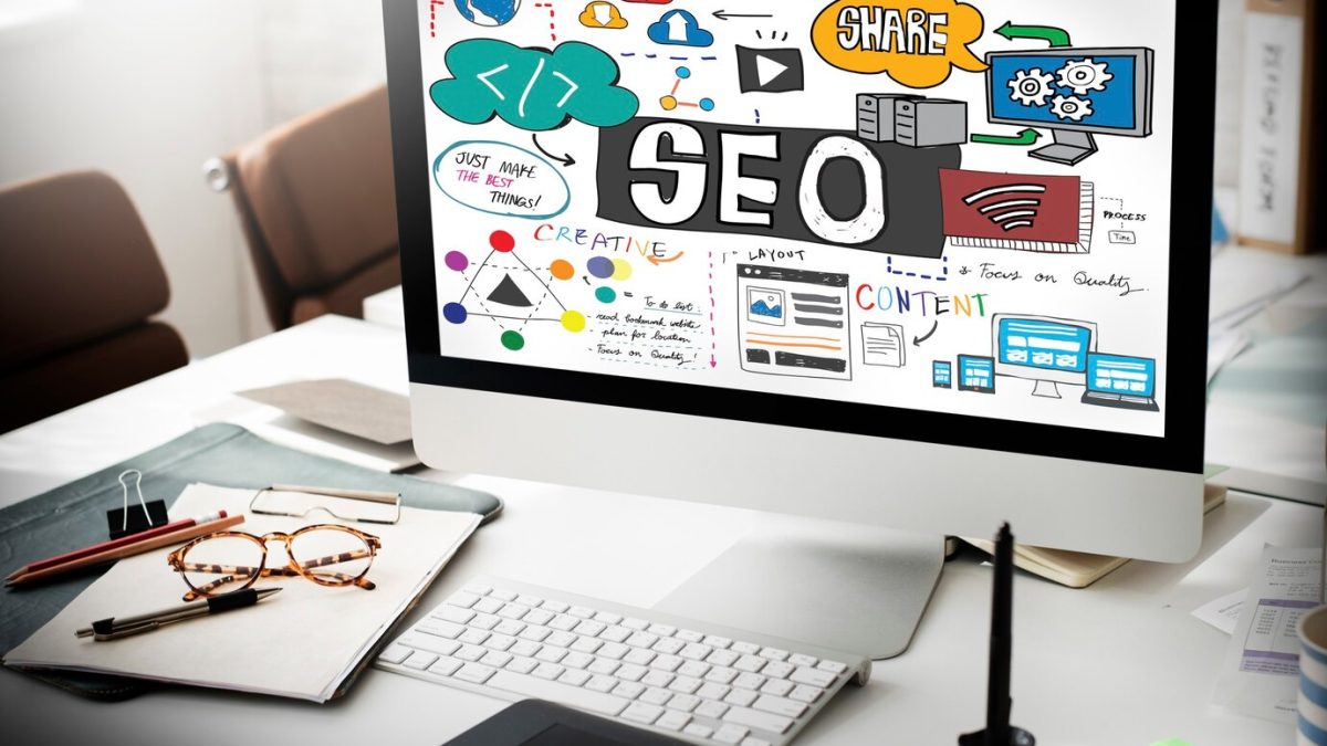 How to combine a job and your own business