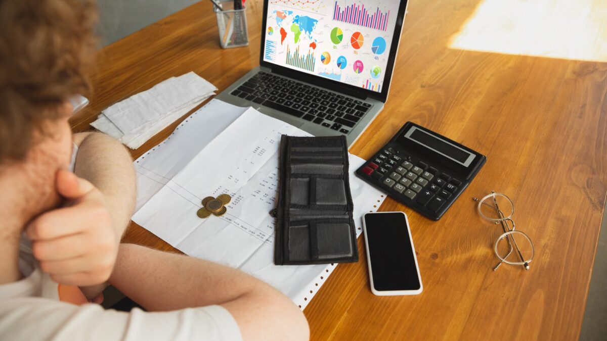 How to automate your online business for passive income