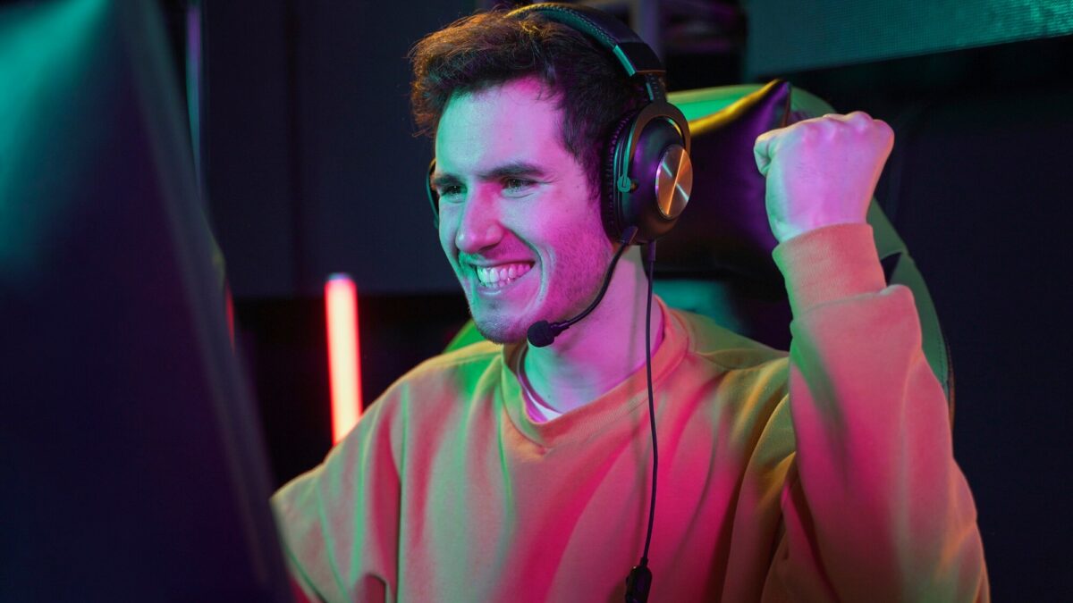 Online business ideas for gamers and streamers